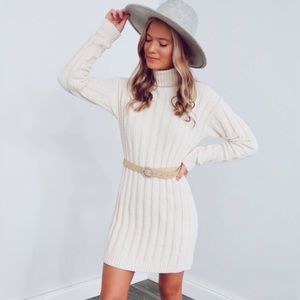 NWT CREAM SWEATER DRESS M